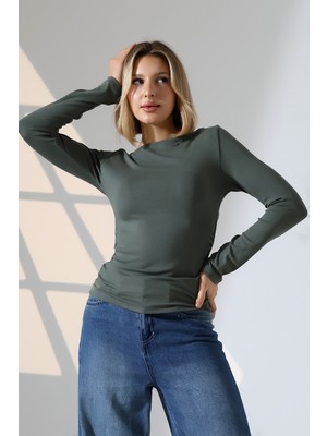Endies Uzun Kollu Kayık Yaka Yanları Büzgülü Vücuda Oturan Basic Kadın Body T-Shirt 21951 Haki