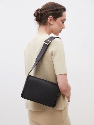 Lc Waikiki Yeni Sezon Deri Görünümlü Kadın Omuz Çantası