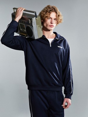 Lc Waikiki Yeni Sezon Dik Yaka Uzun Kollu Baskılı Erkek Sweatshirt