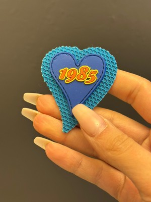 Gönülden Tasarım 5x4 cm 1985 Yazılı Deri Kalp Arma Dikiş Aksesuarı