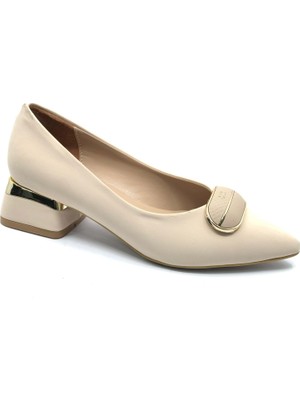 Kocamanlar Feles Silindir Toka Detaylı Topuklu Kadın Ayakkabı