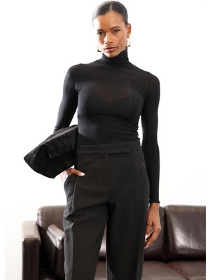 5in1Canpolat Siyah Boğazlı Transparan Bluz 25226