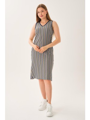 Çizgili V Yaka Kalın Askılı Elbise