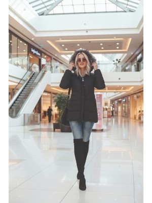 Barbora Kadın Uzun Kışlık Yaka Kürklü Şişme Mont Su İtici Özellikli Günlük Model
