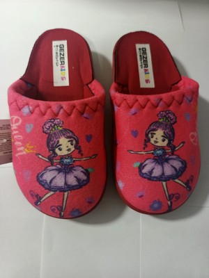 Gezer Balerin Figürlü Kız Çocuk Terliği