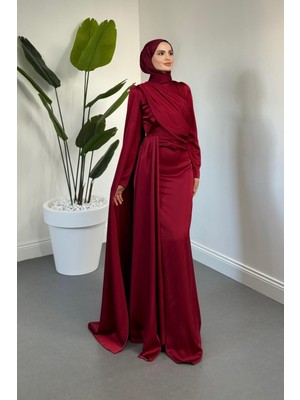 Merven Akyüz Morley Pelerinli Drapeli Saten Balık Abiye Bordo