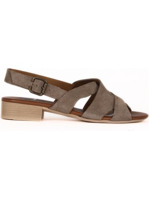 Bueno Shoes Kum Alf Süet Kadın Az Topuklu Sandalet 01WE2702 01WE2702