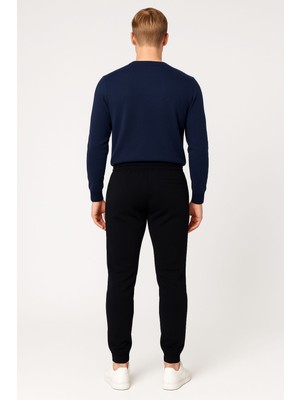 Unisex Siyah Jogger Eşofman – Ayarlanabilir Bel Bağcıklı