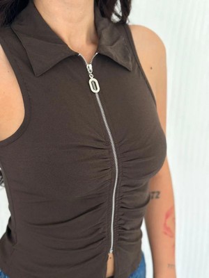 Rawea Fashion Yakalı Tam Fermuarlı Kolsuz Bluz - Kahverengi
