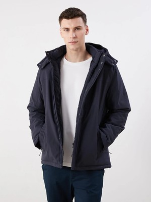 LC Waikiki Lcwaıkıkı Classic Lacivert Standart Kalıp Kapüşonlu Erkek Mont