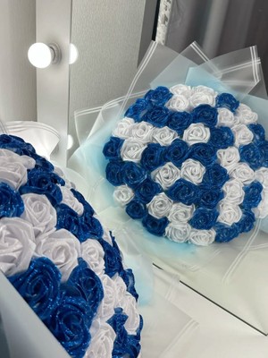 Gece Mavisi Beyaz Gül Buketi