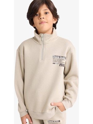 DeFacto Erkek Çocuk Yarım Fermuarlı İçi Yumuşak Tüylü Baskılı Sweatshirt E9601A825AU