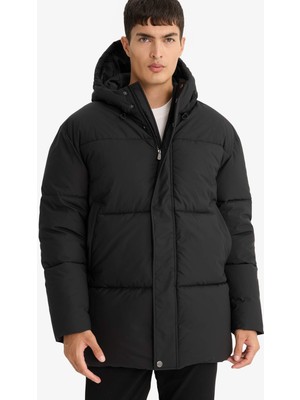 DeFacto Su İtici Regular Fit Kapüşonlu Cepli Astarlı Rüzgar Geçirmez Fermuarlı Dolgulu Parka F3815AX25WN