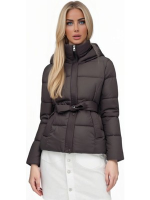 Belirtilmemiş Kısa Şişme Mont – Kadın, Hafif ve Modern Kesim