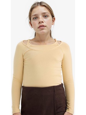 DeFacto Slim Fit Dar Kesim Kaçık Yaka Baskılı Fitilli Kaşkorse Uzun Kollu Tişört Kız Çocuk D9237A825SP