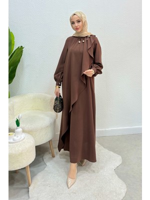 Tesettür Diyarı Krep Kumaş Yakası Inci Detaylı Levanur Elbise- Acı Kahve