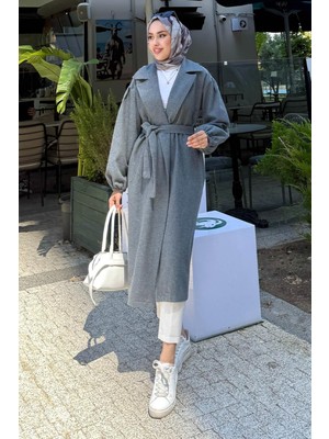 Tesettür Diyarı Kadın Füme Balon Kol Tesettür Kaban, Astarsız ve Pamuk Polyester Malzeme ile Şıklığı Yakalayın