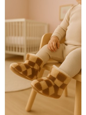 Pico Baby Bebek & Çocuk Kaydırmaz Tabanlı Ev Botu / Panduf / Kışlık Peluş Bot / Kare Desenli