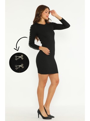 Alışveriş Sokağı Triko Siyah Elbise Metal Çentik Detaylı Standart Beden