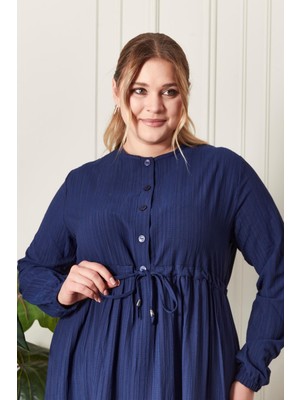 FERACE Kadın Büyük Beden Gofre Kumaş Elbise