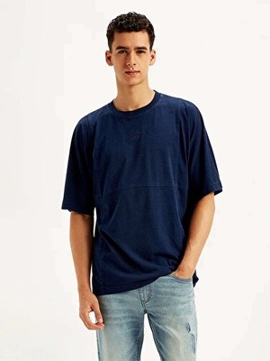 Levi's Solid Regular Fit Tişört