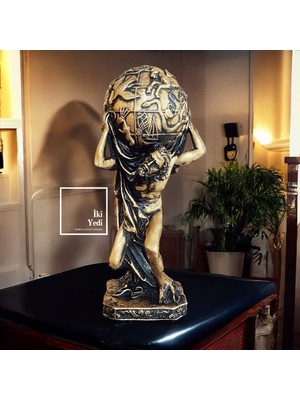 İki Yedi Konsept Atlas Dünyayı Taşıyan Adam 30 cm Mitolojik Dekoratif Obje Ev Dekorasyonu Ofis Hediyesi Hediyelikler