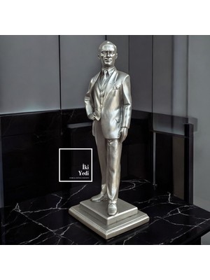 İki Yedi Konsept Gümüş Gri 41 cm Mustafa Kemal Atatürk Heykeli Ofis Hediyesi Ev Dekorasyonu Yeni Iş Hediyelik Eşya