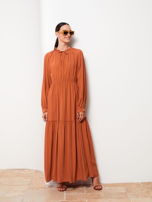 Lc Waikiki Yeni Sezon Bağlamalı Yaka Düz Uzun Kollu Viskon Elbise