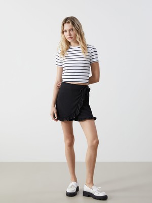 Lc Waikiki Yeni Sezon Beli Lastikli Dokulu Kadın Şort Etek