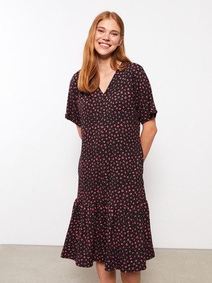 Lc Waikiki Yeni Sezon V Yaka Desenli Kısa Kollu Elbise