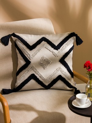 Lc Waikiki Yeni Sezon Nakışlı Püskül Detaylı Kırlent Kılıfı 45X45 cm