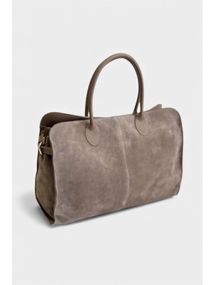 MİALES Kahverengi, %100 Hakiki Süet Deri Fermuar Kapama ve Iç Cep Detaylı Kadın Omuz Çantası