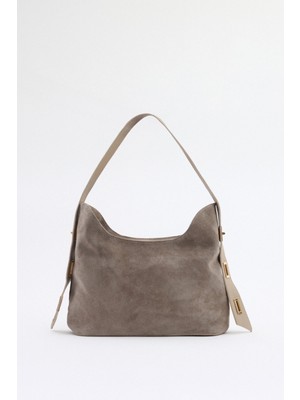 MİALES %100 Hakiki Süet Deri Fermuar Kapama ve Iç Cep Detaylı Kadın Omuz Çantası