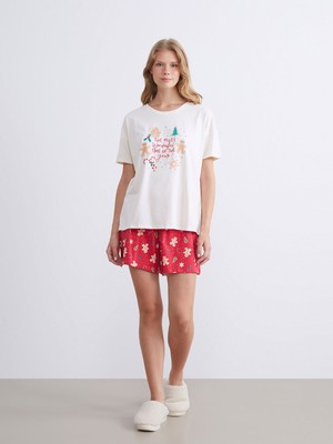 Lc Waikiki Yeni Sezon Yılbaşı Temalı Kadın Şortlu Pijama Takımı