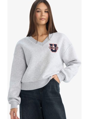 DeFacto Loose Fit V Yaka Nakışlı Sweatshirt F9910AX25AU