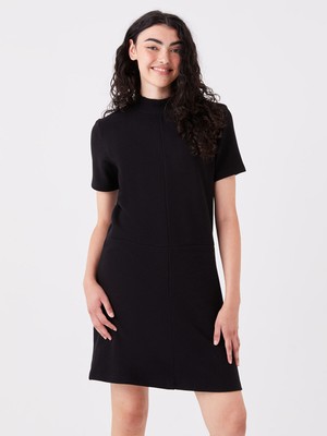 Lc Waikiki Yeni Sezon Bisiklet Yaka Düz Kısa Kollu Kadın Bodycon Elbise