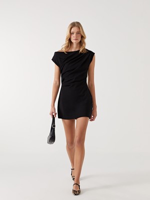 Lc Waikiki Yeni Sezon Kayık Yaka Elbise