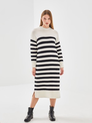 Lc Waikiki Yeni Sezon Bisiklet Yaka Çizgili Kadın Triko Elbise