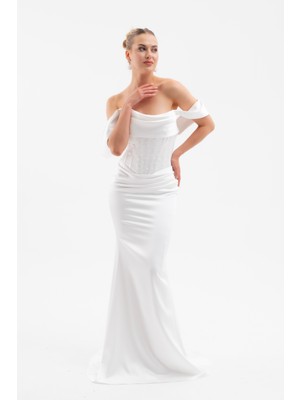 Lafaba Kadın Beyaz Kayık Yaka Boncuklu Uzun Saten Abiye Elbise