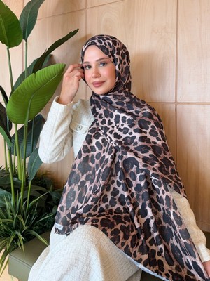 Mira İpek Mira Leopar Desenli Pamuk Soft Şal Vera Serisi 75 x 180 cm Kadınlar İçin Şık Aksesuar