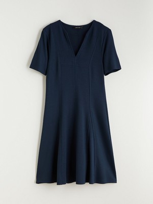 Lc Waikiki Yeni Sezon V Yaka Belden Oturtmalı Elbise