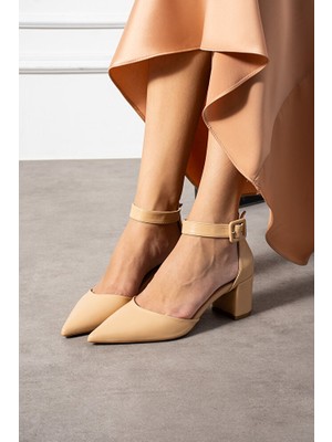Güllü Shoes Kadın Nude Kalın Topuklu Bilekten Bağcıklı Sivri Burun Klasik Günlük ve Abiye Ayakkabı