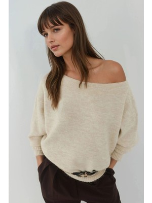 Hiccup Kadın Yumuşak Dokulu Düşük Omuz Triko Kazak Krem Doğal