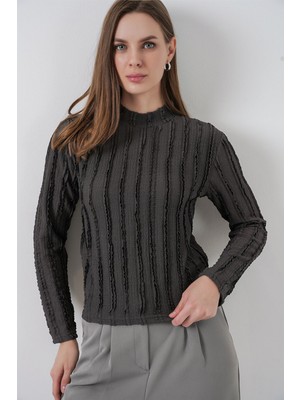 Hiccup Kadın Bdart Dokulu Slim Fit Dik Yaka Bluz Kömür Grisi
