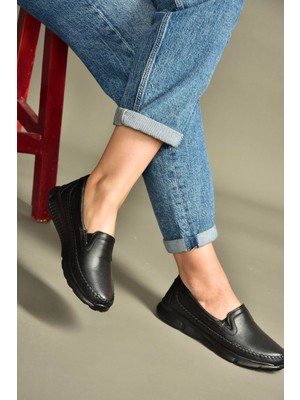 Fox Shoes U555060203 Siyah Hakiki Deri Comfort Ortopedik Taban Günlük Kadın Ayakkabı