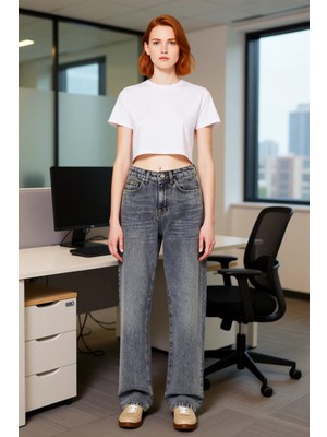 FRM Kadın Düz Desenli Yüksek Bel Geniş Paça Kot Fonksiyonel Dayanıklı Kaliteli Konforlu Modern