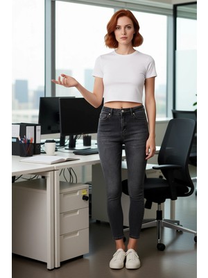 FRM Kadın Yüksek Bel Dar Kesim Denim Pantolon Fonksiyonel Dayanıklı Kaliteli Konforlu Estetik Şık