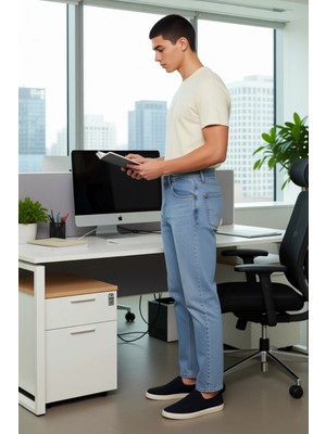 FRM Erkek Açık Essential Fit Düz Kesim Kot Pantolon Fonksiyonel Dayanıklı Kaliteli Konforlu Şık