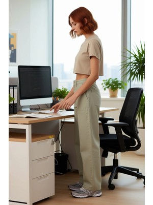 FRM Kadın Yüksek Bel Cep Detaylı Düz Kesim Kot Pantolon Fonksiyonel Dayanıklı Kaliteli Estetik