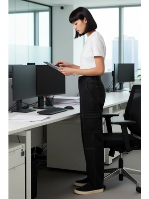 FRM Erkek Bol Kesim Kargo Cep Detaylı Denim Pantolon Fonksiyonel Dayanıklı Kaliteli Konforlu Şık